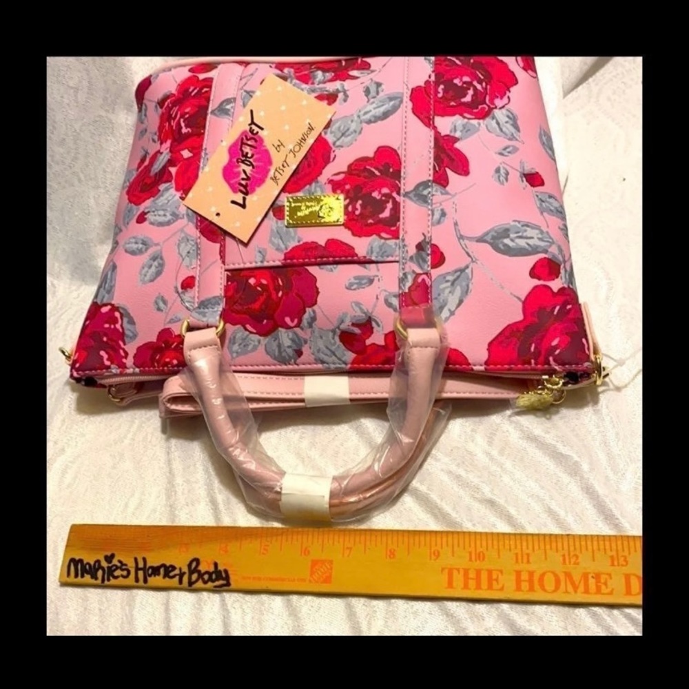 Betsey Johnson purse hand bag floral Roses pink red BNWT satchel Luv - Picture 7 of 9